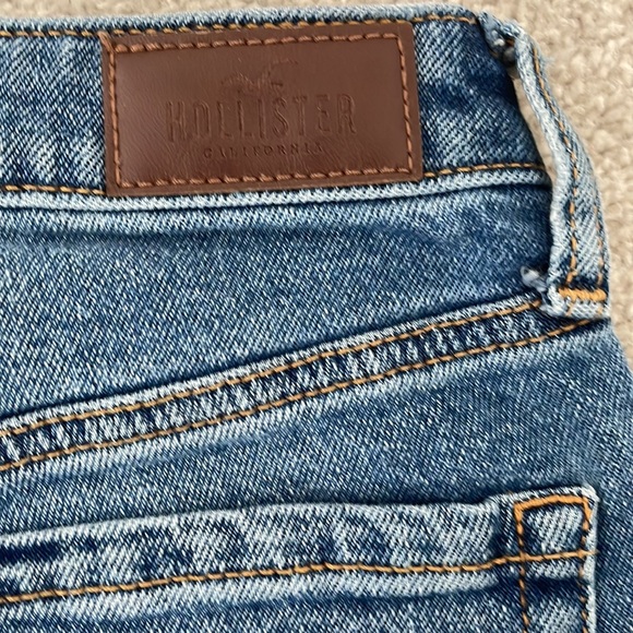 Hollister Mom Jeans - Picture 3 of 6